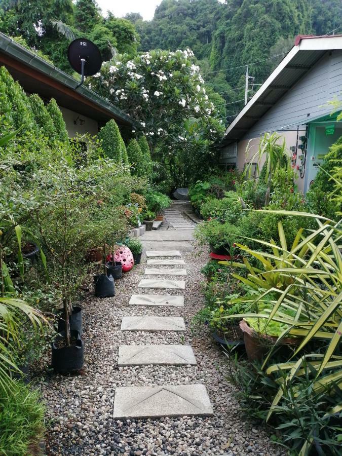 Garden At Changsee 2*